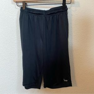 Hind Athletic Shorts Size Boys Large (14/16)